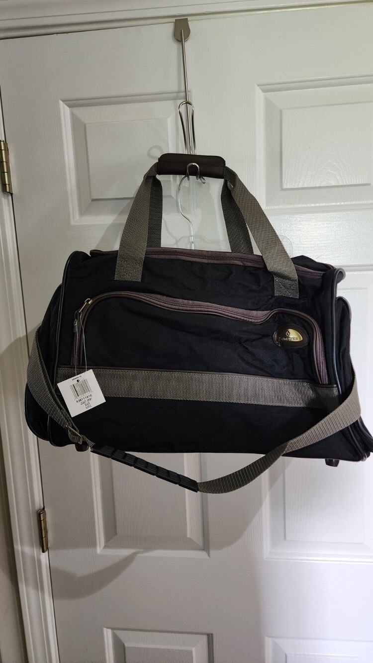 Samsonite Legacy Sport Duffle Bag Black Travel Overnight Luggage NWT